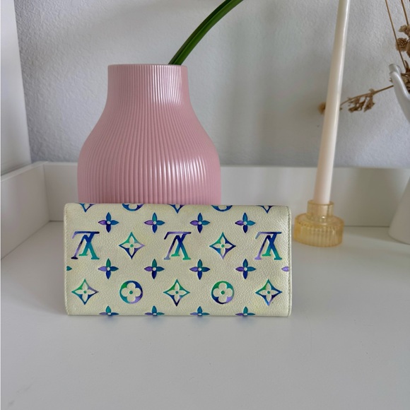 Custom painted Authentic Louis Vuitton - Picture 5 of 5